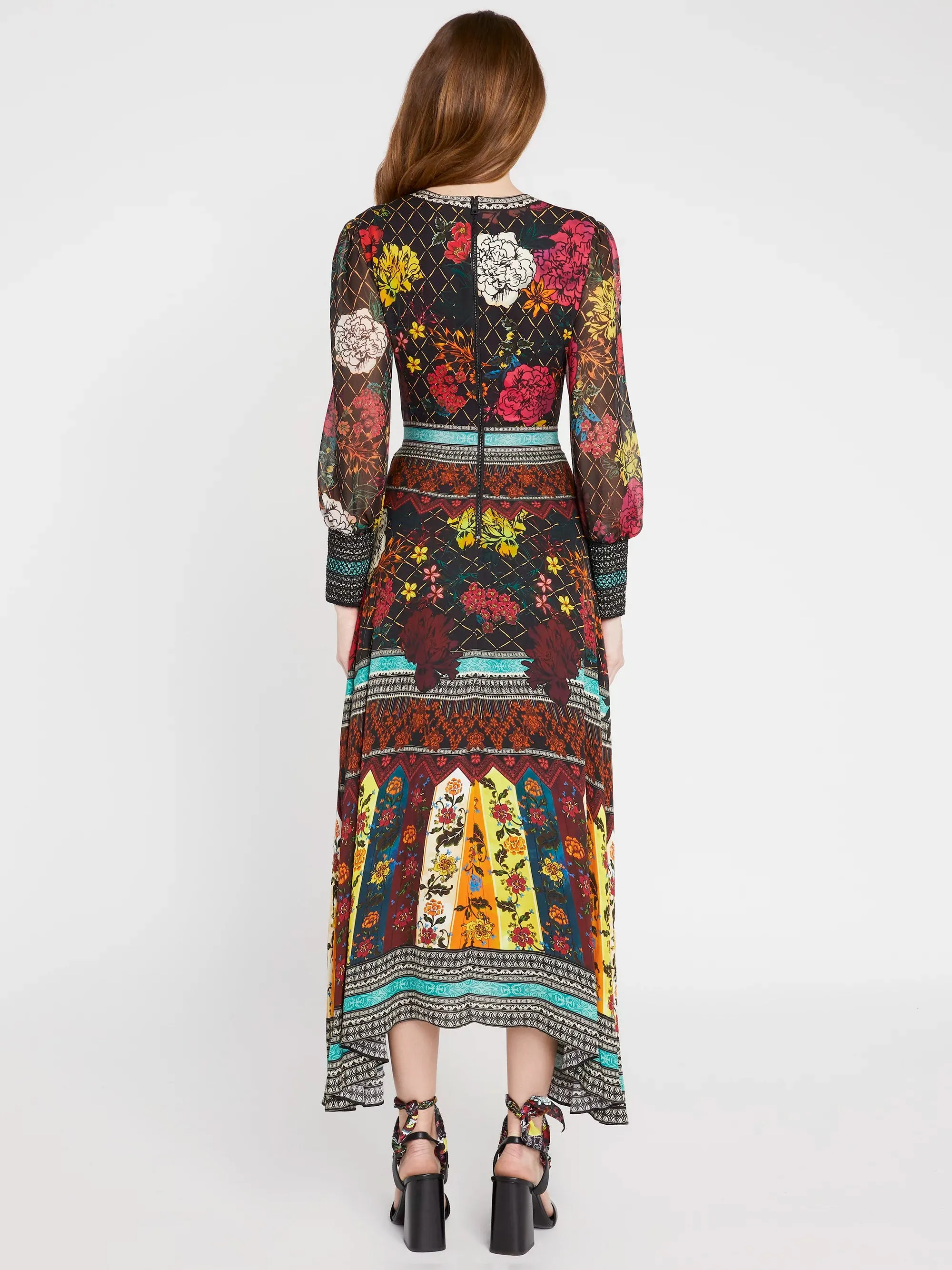 Alice   Olivia - Janey V Neck Flare Dress in Mona Multi/Combo