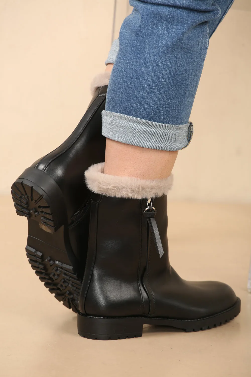 Black PU Fur Collar Ankle Boots