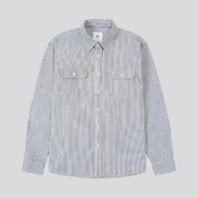 Casual chambray style men's denim shirt