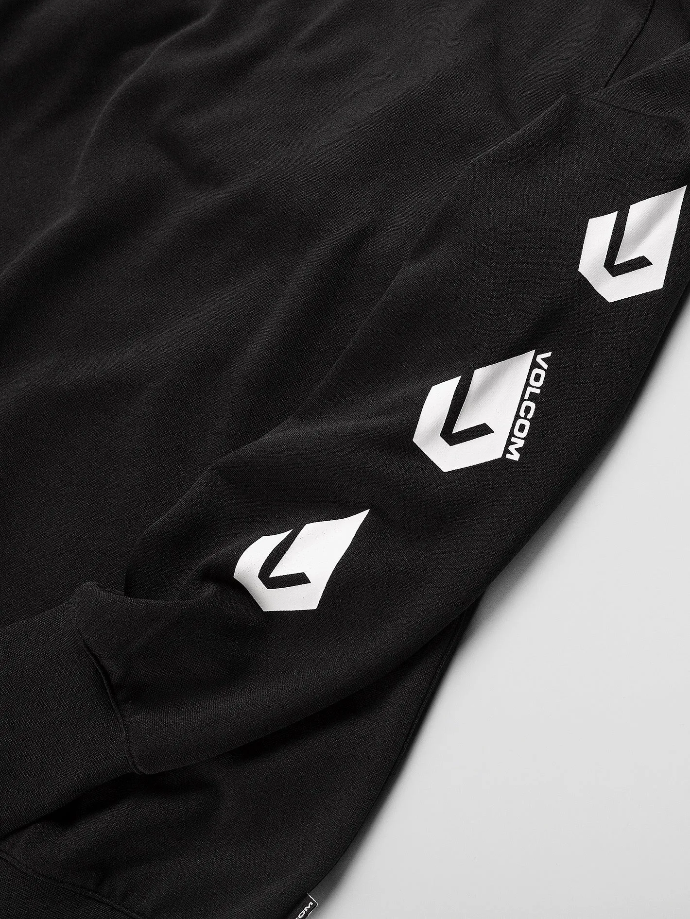 Core Hydro Crew Sweatshirt  - BLACK