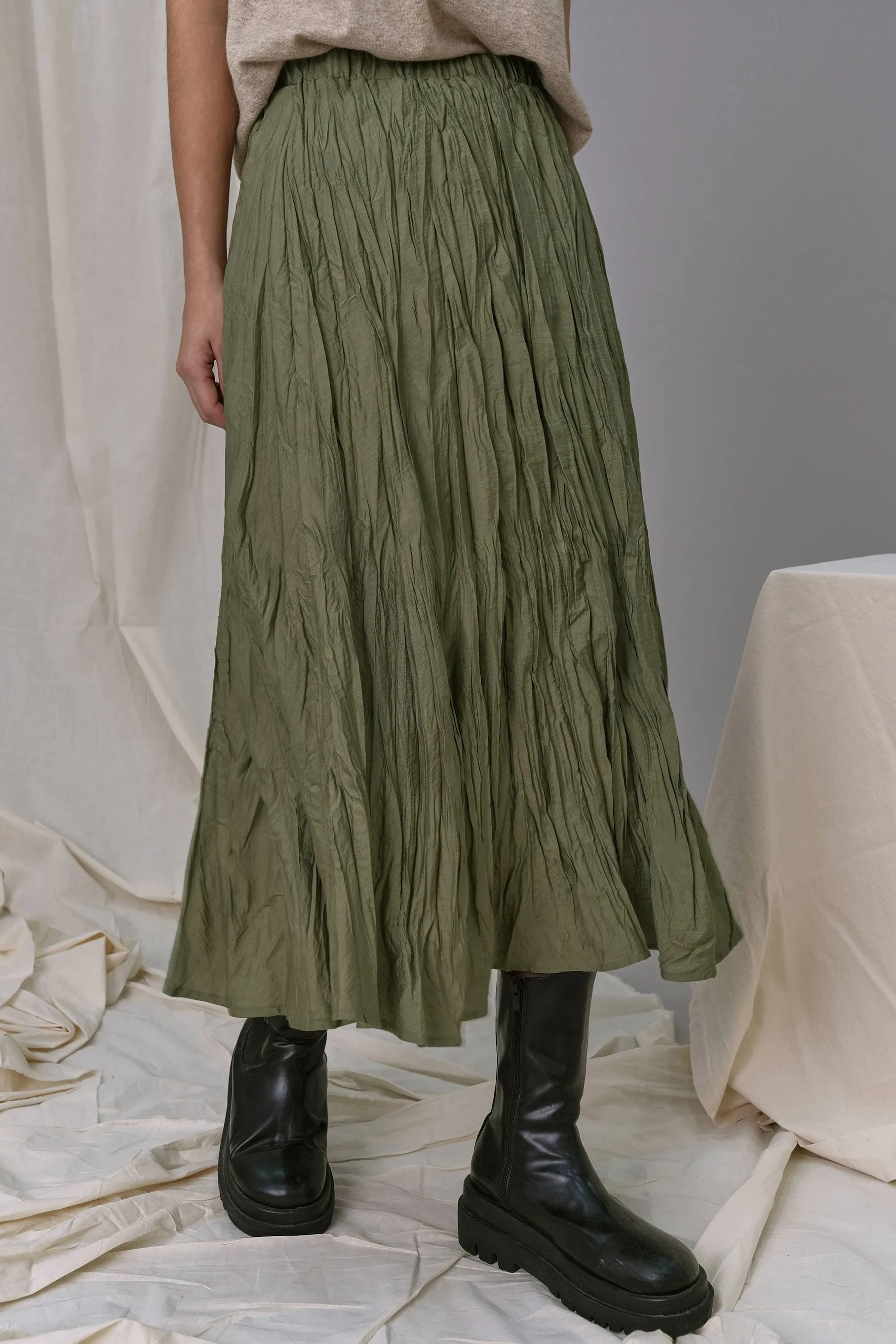 Gwen Wrinkle Skirt, Khaki