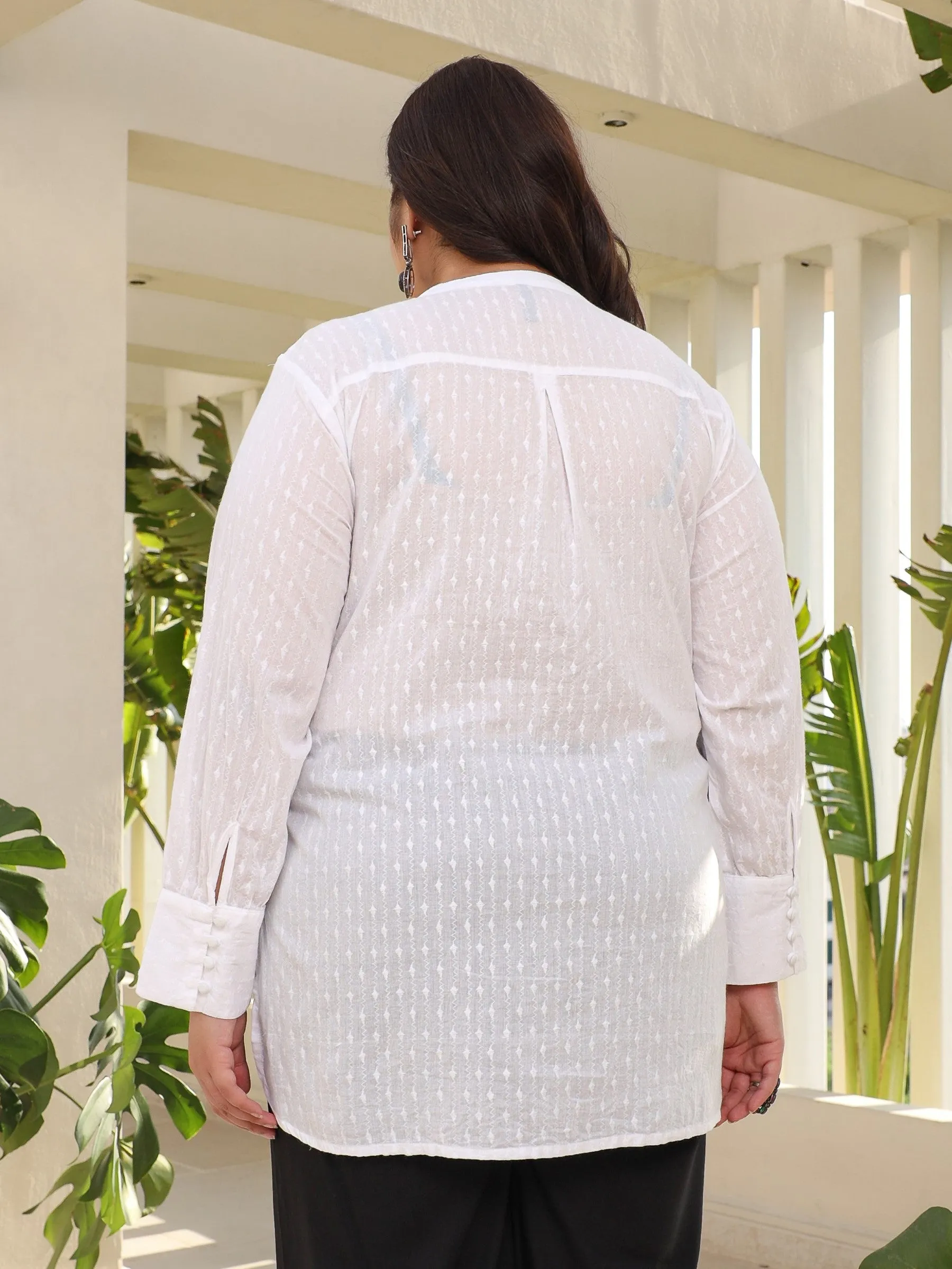 Jashvi The Rooh Women White Solid Cotton Dobby High- Low Lacy Plus Size Tunic With Pin Tucks & Broad Cuffs