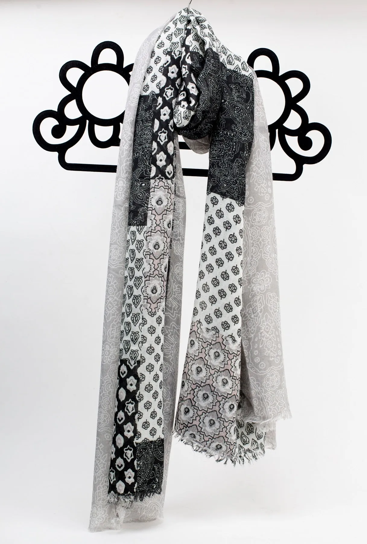 Mandy Scarf - Black & Grey