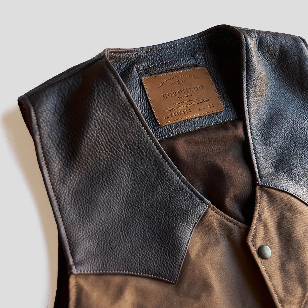 No.450 Jackson Canvas & Bison Vest | Brown