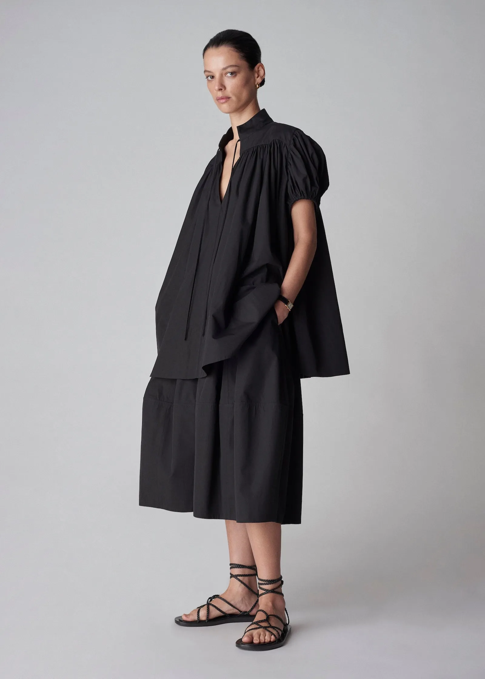 Puff Sleeve Gathered Tunic Shirt in Cotton Poplin - Black