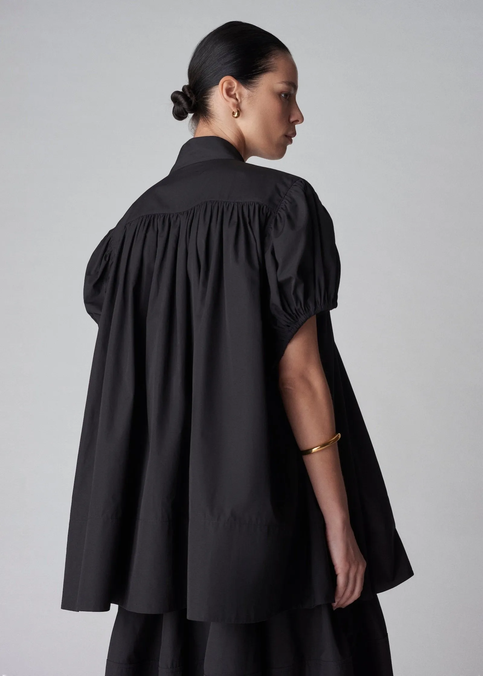 Puff Sleeve Gathered Tunic Shirt in Cotton Poplin - Black