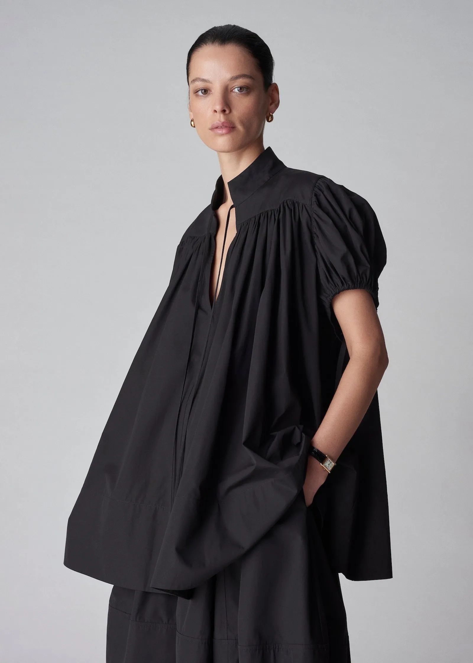 Puff Sleeve Gathered Tunic Shirt in Cotton Poplin - Black