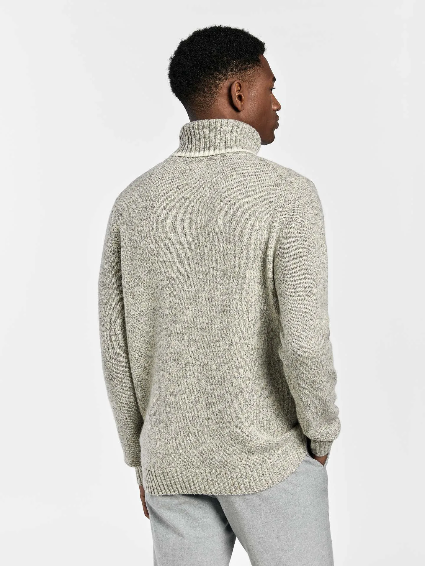 Turtle neck sweater