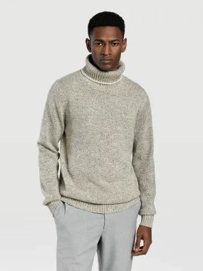 Turtle neck sweater