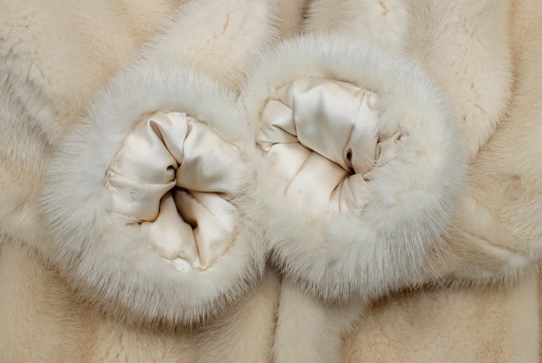 Vintage Glacial Mink Fur Jacket (Beautiful Off-White) -M