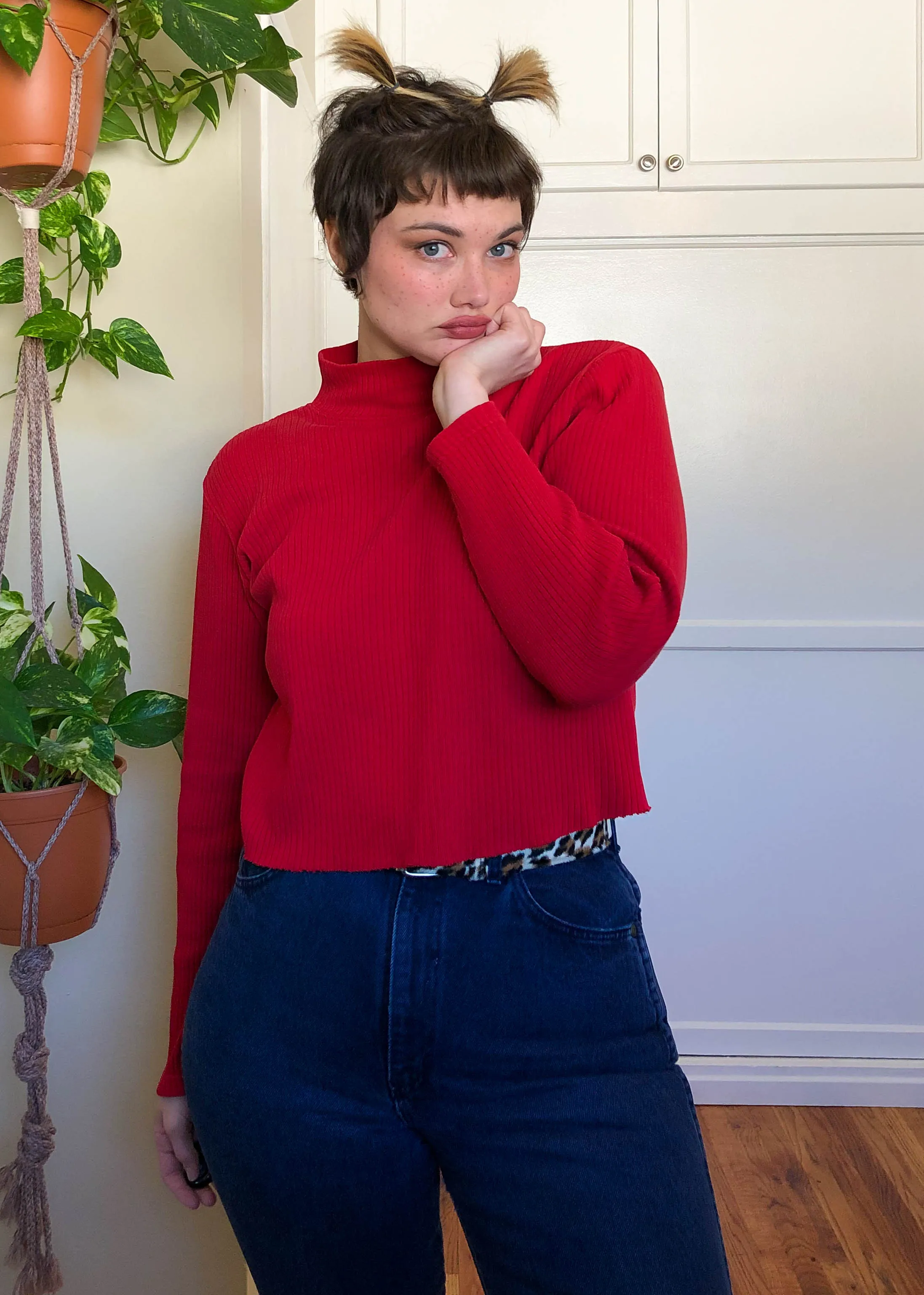 Vintage Red Ribbed Turtleneck with Raw Cut Hem - XL/2X